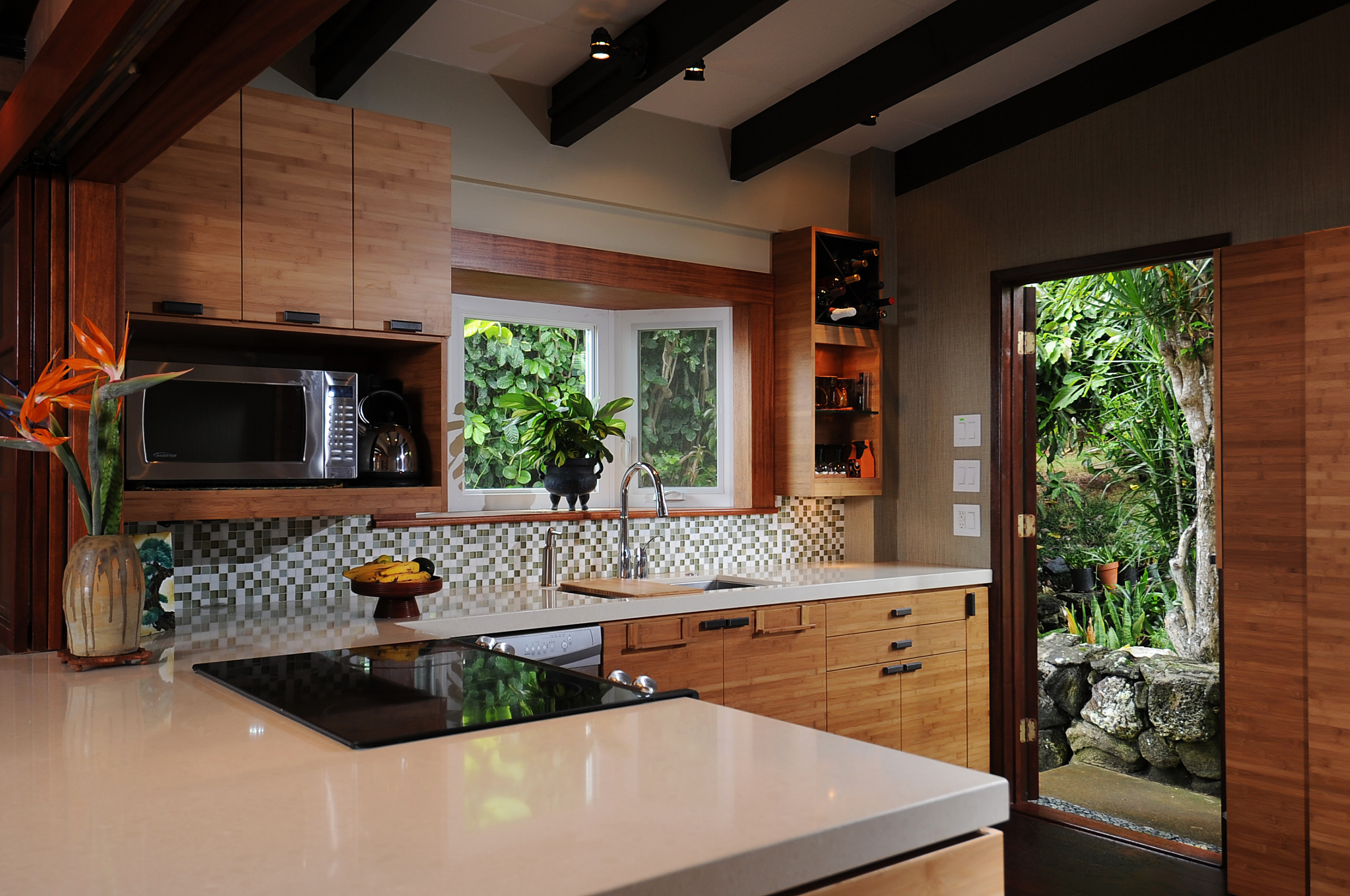 Tropical Kitchen